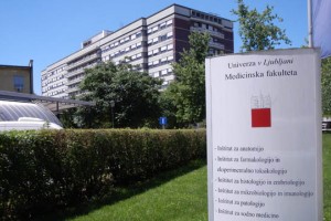 Šef inštituta za anatomijo prodajal človeška trupla in dele teles