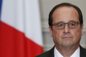 Hollande ukazal okrepitev napadov na IS v Iraku in Siriji