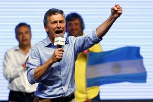 Zmagovalec volitev Macri napoveduje novo obdobje za Argentino
