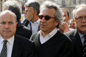 Turška novinarja aretirana, ker sta poročala o sodelovanju Ankare s skrajneži v Siriji