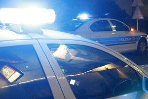 Policisti 28-letnika sumijo kar 45 goljufij