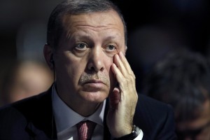 Erdogan: Dokažite, da Turčija trguje z nafto IS, in odstopil bom