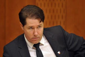 Breznik: Umik obtožnice zoper Popova naklepna kapitulacija ali strokovna napaka?