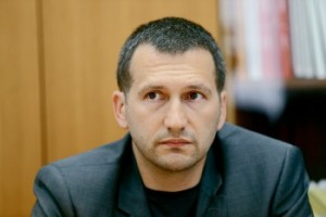Damir Črnčec: Francija bo zaprla 160 mošej, kdo pa financira džamijo v Ljubljani?