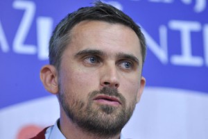 Mario Plešej: Krivično je otrokom odreči pravico do življenja z očetom in materjo