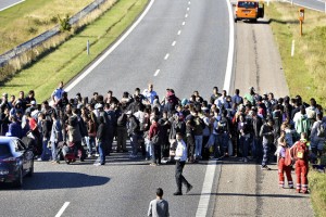 Danska na udaru zaradi načrta o odvzemu denarja in dragocenosti beguncem