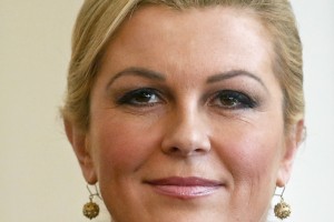 Grabar Kitarovićeva čaka na mandatarja ali razpis predčasnih volitev