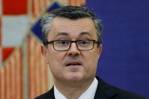 Hrvati imajo mandatarja, ki ga ne poznajo in čigar politična moč je vprašljiva