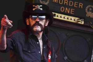 Za rakom umrl Lemmy Kilmister, legendarni pevec skupine Motörhead 