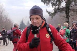 VIDEO: Tradicionalni novoletni vzpon na Trdinov vrh