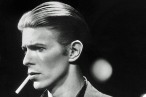 Umrl je legendarni David Bowie