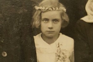 Najprej so jo pobili s puškinimi kopiti, naslednji dan pa še ustrelili in zakopali