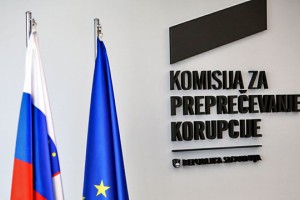 KPK preverja izplačevanje dodatka za stalno pripravljenost