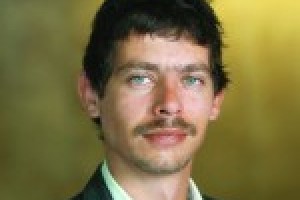 Domen Uršič: Miro Cerar po svoje spominja na Baričiča in UKC