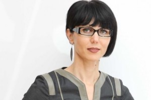 Maja Sunčič: Odgovor Jožetu Dežmanu: France Bučar je bil Kučanov hlapec