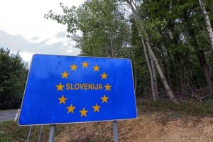 GZS svari: Razpad schengna bi Slovenijo stal milijone evrov