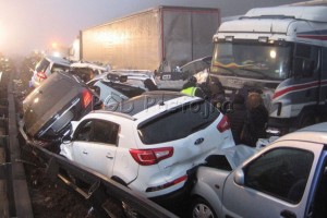 Bilanca krvave sobote: megla in hitrost botrovali osmim nesrečam s štirimi mrtvimi