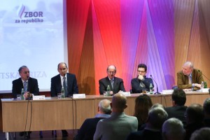 Janša: "Veliko ljudi bo umrlo" zaradi evropskega pristopa k problemu migracij