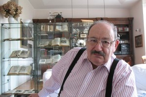 Umrl italijanski pisatelj Umberto Eco