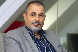 Demos, strici in nečaki