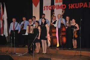 FOTO: Dobrodelni koncert Stopimo skupaj