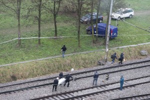 FOTO: Smrt na železniških tirih pod Delovo stolpnico v Ljubljani