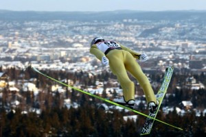 Hayböck vodi po prvi seriji v Kuopiu, Peter Prevc šesti
