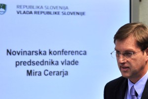 Vinko Gorenak Miru Cerarju: Čas je, da odidete. 