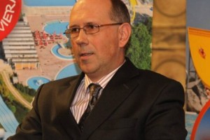 Tajkun Bojan Petan se norčuje iz davkoplačevalcev