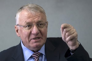 Haag: Šešelj je kriv in obsojen deset let zapora, ki pa jih je že odslužil v priporu