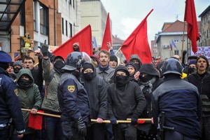 Grims: Sobotni protesti dokazujejo, da je "levica organizirana in pripravljena za dober pretep"