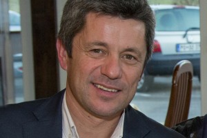 Tako bi lahko župan, ki so ga pijanega dobili za volanom, obdržal vozniško dovoljenje