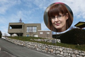 Razkošna vila obrambne ministrice, pomembne članice šaleškega lobija
