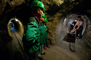 Ali se bo Idrija zaradi zapletov na vladi pogreznila v rudnik?