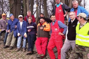 Video: Planinci na čistilni akciji na Trški Gori
