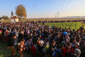 Razkrivamo tajne načrte, ki bi EU na grbo nakopali še sto tisoče dodatnih migrantov
