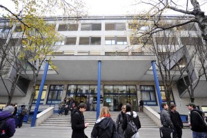 Nekateri dekani ne bodo vračali celotnega dodatka za pripravljenost