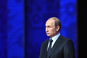 Putinova "inšpekcija" gradnje mostu med Rusijo in Krimom