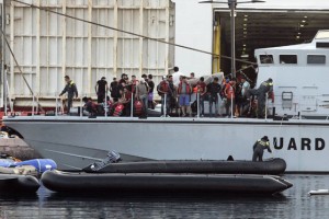 Frontex za pomoč Grčiji pri vračanju prebežnikov potrebuje dodatnih 1500 policistov