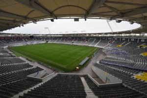 Zaradi teroristične grožnje Euro 2016 pred praznimi tribunami?