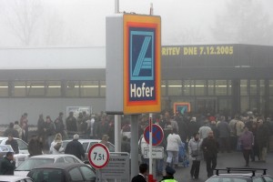 Hofer, Lidl in Leclerc promovirajo predvsem prehranske izdelke tujih dobaviteljev