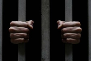 26 let zapora za brutalen umor dekleta: z nožem jo je 41-krat zabodel