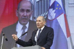 Janez Janša: Pred 25 leti smo Slovenijo osamosvojili, danes jo bomo osvobodili!
