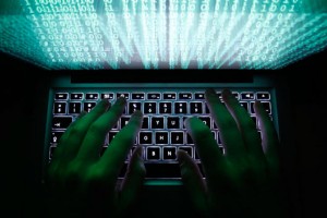 Razvpito panamsko družbo Mossack Fonseca naj bi napadli hekerji iz tujine