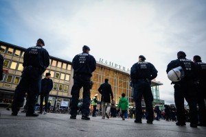 V Kölnu sodijo prvemu silvestrskemu spolnemu napadalcu