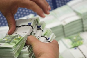 Postojnska porodnišnica mora plačati 800.000 evrov odškodnine zaradi možganskih poškodb otroka