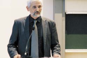 Kršil človekove pravice, zdaj pa predava o človekovih pravicah