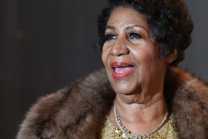 Legendarna Aretha Franklin je hudo bolna, sorodniki naj bi se pripravljali na njeno smrt