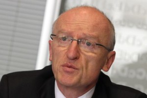 Elitizem Zdolška in kolegov: bo odvetništvo rezervirano le za otroke bogatih staršev?