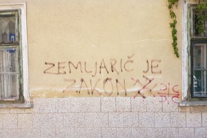 Janković že leta ne izbriše grafita, ki hvali šefa Udbe: Zemljarič je zakon